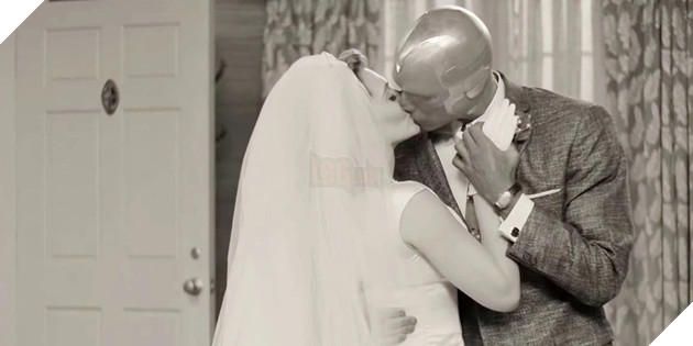 Bật mí về nụ hôn đầy...nước mũi của cặp đôi dị nhất Marvel: Scarlet Witch và Vision 2