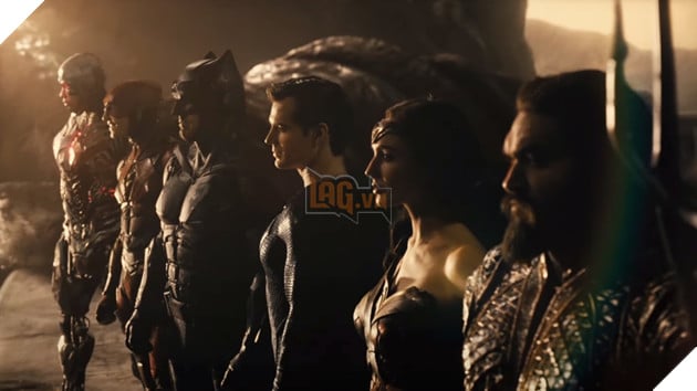 Ezra Miller quay Justice League ngay trên phim trường Fantastic Beasts 3