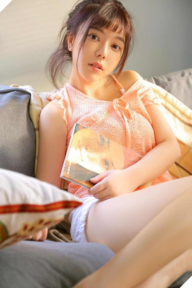 Bán USB lưu trữ ảnh 18+ của mình, nữ Streamer nóng bỏng kiếm được tới hơn 121 nghìn USD 3