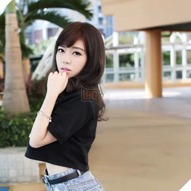 Bán USB lưu trữ ảnh 18+ của mình, nữ Streamer nóng bỏng kiếm được tới hơn 121 nghìn USD 6