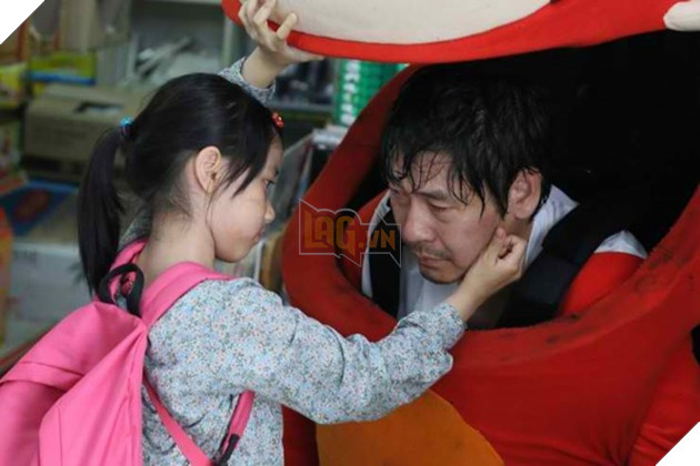 Phẫn nộ với chi phí giam giữ tên tội phạm ấu dâm trong phim Hope 3