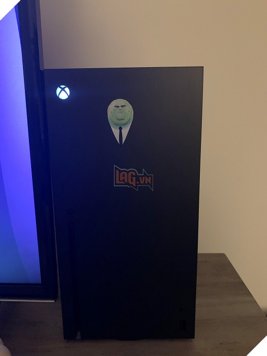 Người dùng Xbox Series X giới thiệu decal Into the Spider-Verse cực sốc