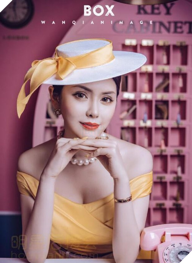 Nữ Streamer siêu sexy Zhang Qige bị cấm kênh vì khoe tâm hồn đẹp khi phát trực tiếp
