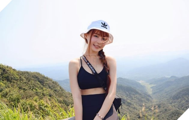 Nữ Streamer Đài Loan livestream và quên tắt camera khi tắm khiến người xem há hốc mồm  3