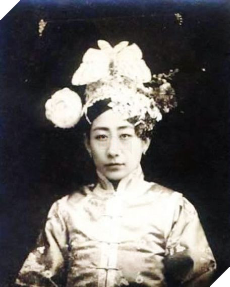 Bí mật về cô công chúa nhà Thanh biết chơi tennis, đánh golf...