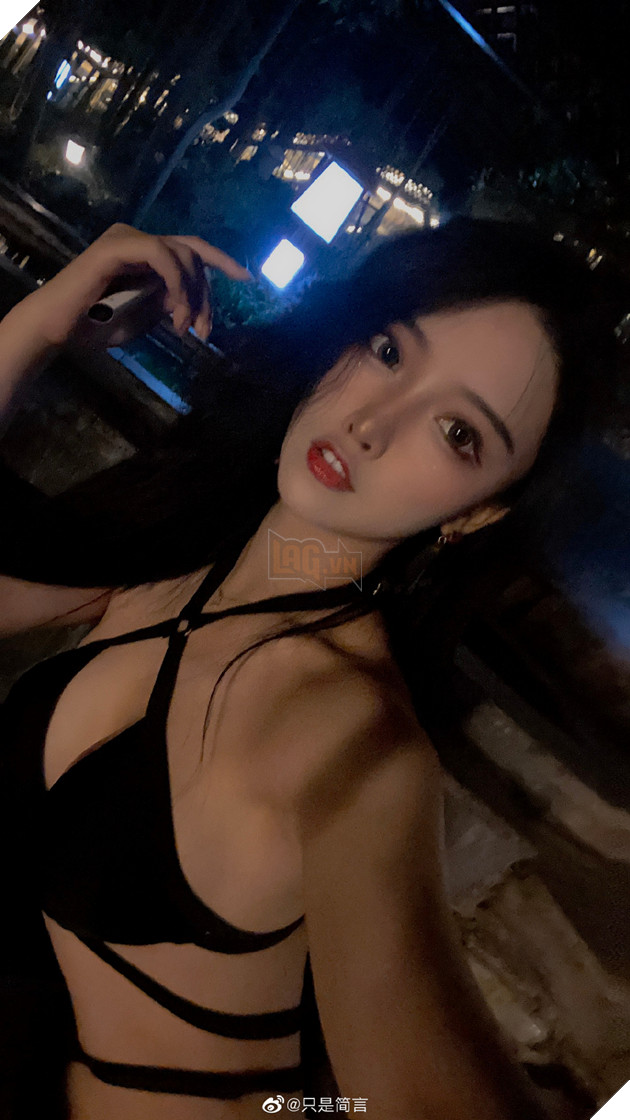 Nữ coser hóa thân Albedo Overlord khiến fan Quá-Nhiệt ! Không cosplay còn xinh đẹp hơn! 11