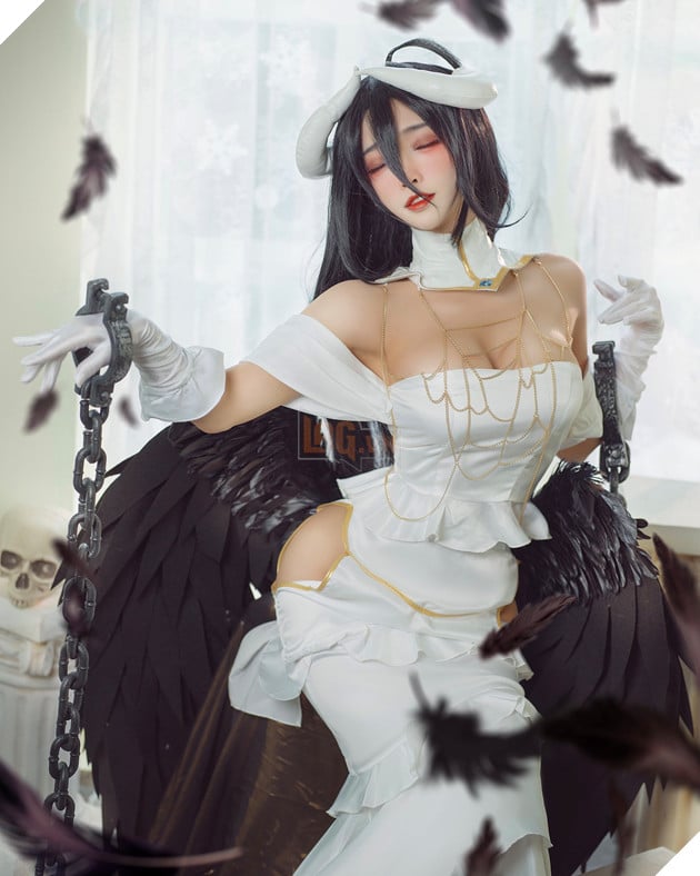 Nữ coser hóa thân Albedo Overlord khiến fan Quá-Nhiệt ! Không cosplay còn xinh đẹp hơn! 4