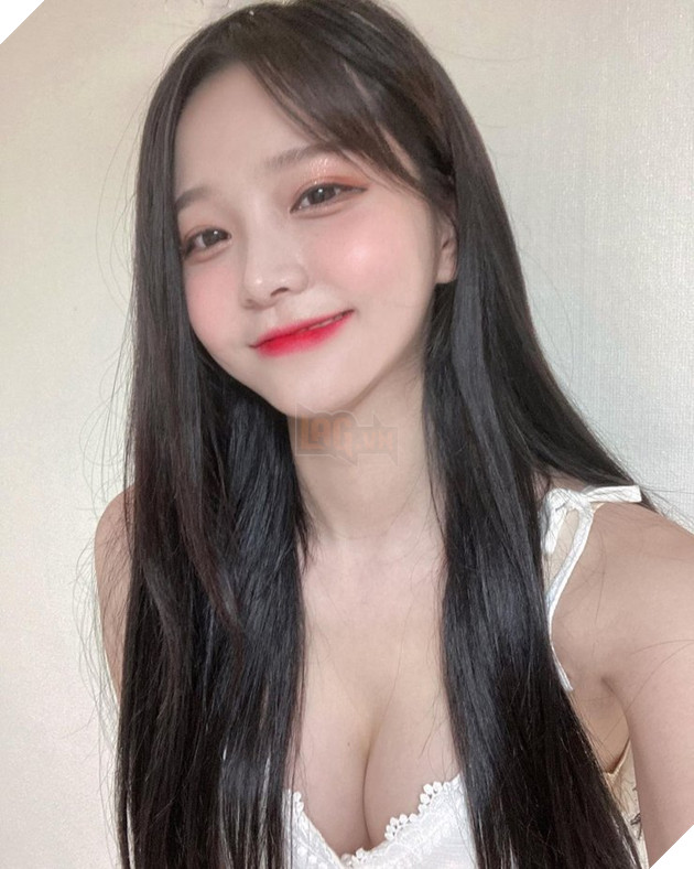 Nữ streamer Park Min Jung kể về đời sống cơ cực, từng làm bồi bàn chỉ để kiếm 300 nghìn VNĐ tiền tip 3