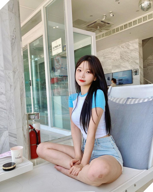 Nữ streamer Park Min Jung kể về đời sống cơ cực, từng làm bồi bàn chỉ để kiếm 300 nghìn VNĐ tiền tip 8