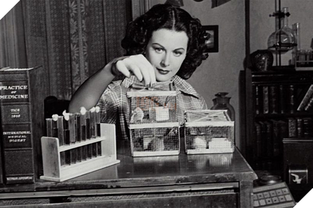 Chiêm ngưỡng nhan sắc của nữ minh tinh đầu tiên khoả thân trên màn ảnh P2 