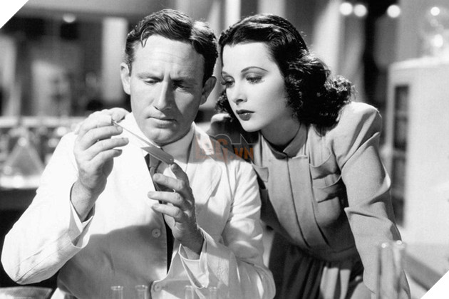 Chiêm ngưỡng nhan sắc của nữ minh tinh đầu tiên khoả thân trên màn ảnh P2  4