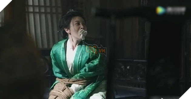 Cười bể bụng với những cảnh bắt cóc không hề giả trân trong phim Trung Quốc 5