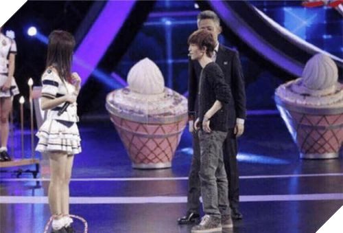  Mỹ nữ 4.000 năm Cúc Tịnh Y bị bóc phốt gian dối về chiều cao có...1m4 3