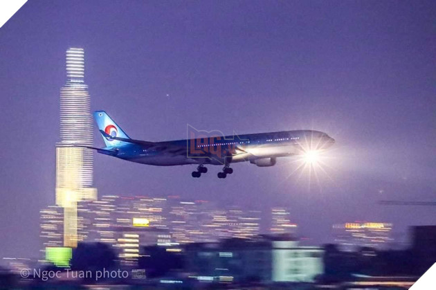 Đau xé lòng trước quang cảnh đưa thi hài cố nghệ sĩ Chí Tài về Mỹ 7