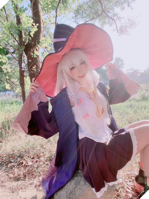 Cosplay siêu đáng yêu, Hành Trinh Của Elaina và Nana Vô Năng từ dảk hóa hường phấn quyến rũ
