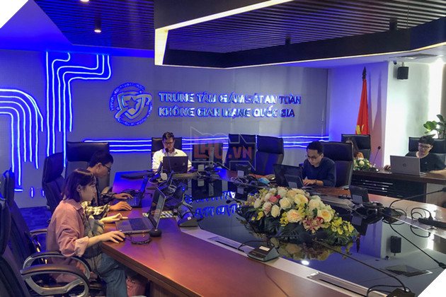 Soi nơi làm việc của Hieupc, Trung tâm Giám sát An toàn không gian mạng Quốc gia &quot;ngầu&quot; thế nào? - Ảnh 6.