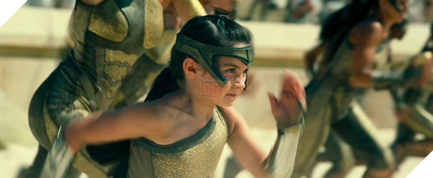 Review Wonder Woman 1984: Giá trị của ước mơ và sự thật