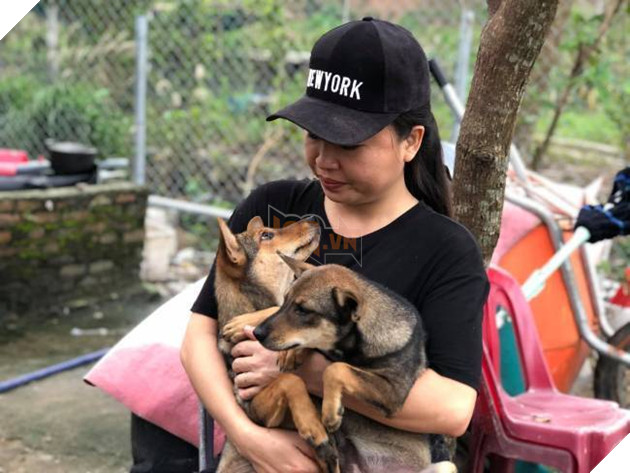 
Người phụ nữ này luôn thương yêu chúng như con đẻ của mình vậy.