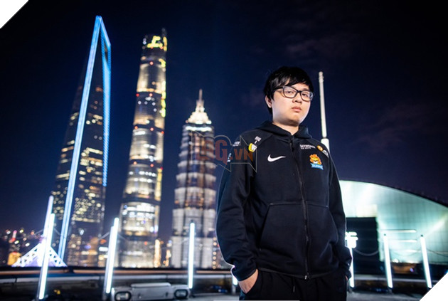 LMHT: Suning chính thức tái ký hợp đồng với SofM, đồng thời đảm nhận cương vị Đội trưởng của đội 3