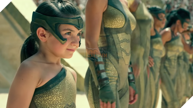 Hé lộ lai lịch đáng ngưỡng mộ của Wonder Woman nhí Lilly Aspell 7