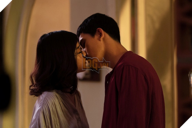 Review Người cần quên phải nhớ : Bản tình ca đa sắc của phòng vé mùa Giáng sinh 7