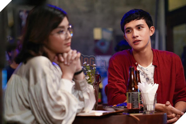 Review Người cần quên phải nhớ : Bản tình ca đa sắc của phòng vé mùa Giáng sinh 5