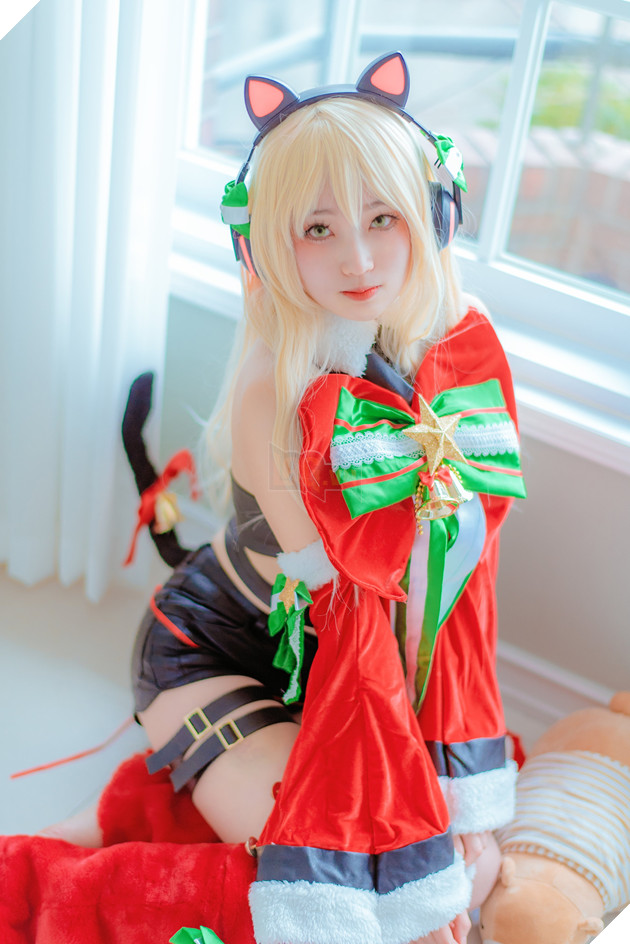 Nóng mặt với loạt ảnh cosplay bà già Noel mừng giáng sinh của các coser hàng đầu Châu Á 5