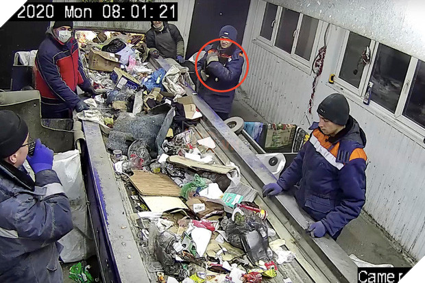 Được cứu từ bãi rác, chú mèo hoang trở thành Thứ trưởng Môi trường trong đúng một nốt nhạc - Ảnh 2.