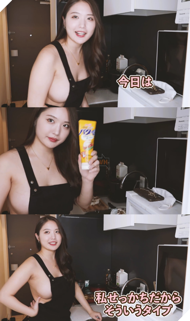 Hướng dẫn nấu ăn khi mang mỗi chiếc tạp dề, nữ YouTuber khiến người xem chỉ tập trung vào vòng 1 khủng  2