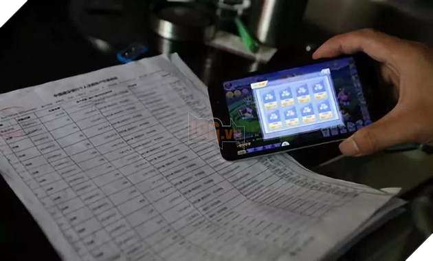 Lại một trường hợp gia đình mất hàng trăm triệu đồng vì con gái lấy điện thoại để nạp game 2