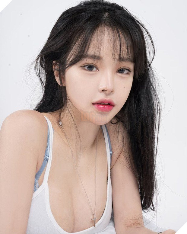 Hot girl bỏ nghề người mẫu nội y để trở thành streamer và kiếm được 1 tỷ VNĐ hàng tháng  3