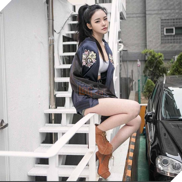 Hot girl bỏ nghề người mẫu nội y để trở thành streamer và kiếm được 1 tỷ VNĐ hàng tháng  8