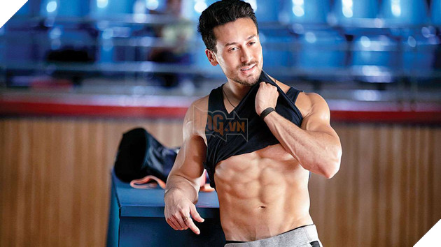 Chiêm ngưỡng top 100 gương mặt nam đẹp nhất thế giới năm 2020 P2  15