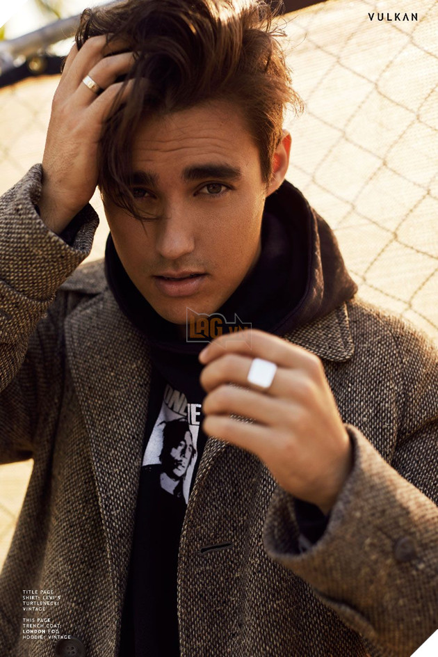 Chiêm ngưỡng top 100 gương mặt nam đẹp nhất thế giới năm 2020 P2  9