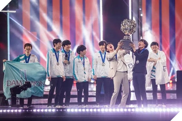 LMHT: Cựu HLV của DWG khẳng định Tôi sẽ hủy diệt con quái vật mà mình đã tạo ra  2