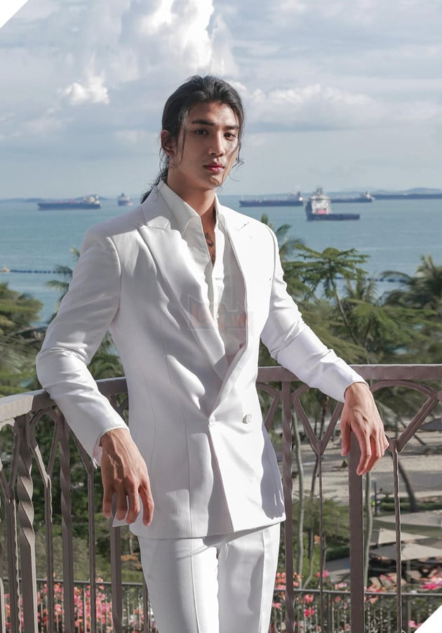 Nam người mẫu Myanmar xuống tóc tham dự khoá tu vẫn khiến chị em rụng trứng  5