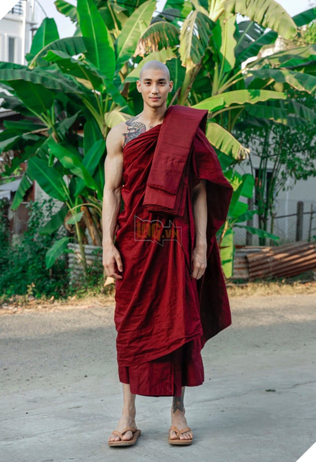 Nam người mẫu Myanmar xuống tóc tham dự khoá tu vẫn khiến chị em rụng trứng  9