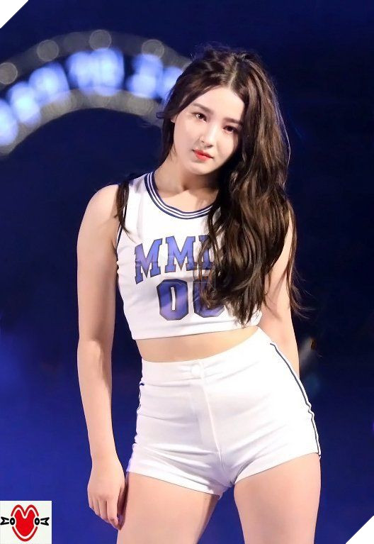 Ngắm nhìn gương mặt không góc chết của Nancy tại một sự kiện thể thao Hàn Quốc 8