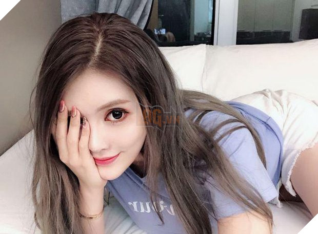 Sau khi bị Ban 3 tháng, nữ Streamer sexy làm mất lòng hàng nghìn người hâm mộ 2