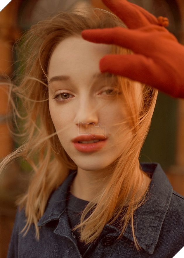 Chiêm ngưỡng nhan sắc của đoá hồng nước Anh trong Bridgerton 4