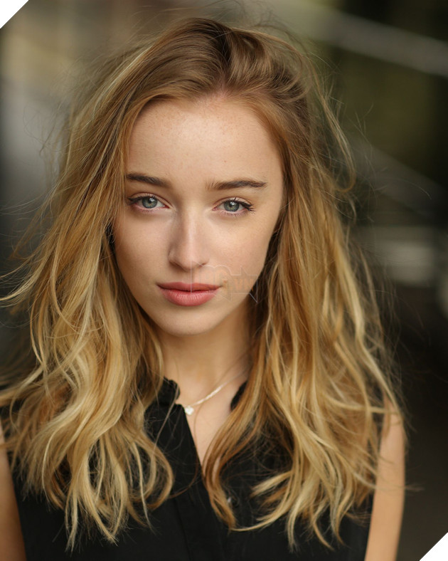 Chiêm ngưỡng nhan sắc của đoá hồng nước Anh trong Bridgerton 5