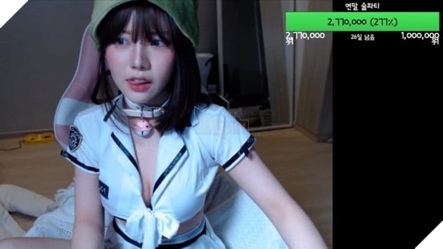 Sau lệnh cấm vĩnh viễn, nữ Streamer nổi tiếng chuyển đến nhà mới để tiếp tục khoe bộ ngực khủng trên stream