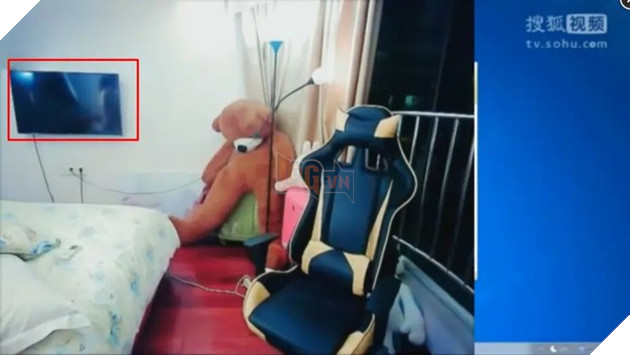 Cảnh nóng của nữ streamer Trung Quốc bị fan hâm mộ ghi lại khi cô quên tắt camera 2