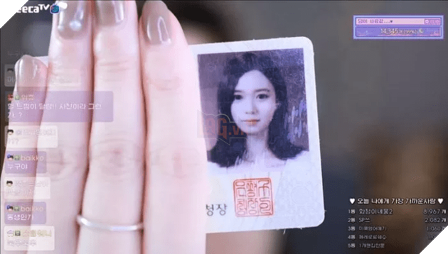 Bị đồn phẩu thuật thẩm mỹ, streamer sexy tiết lộ một số ảnh nóng chứng minh vẻ đẹp tự nhiên của mình 5