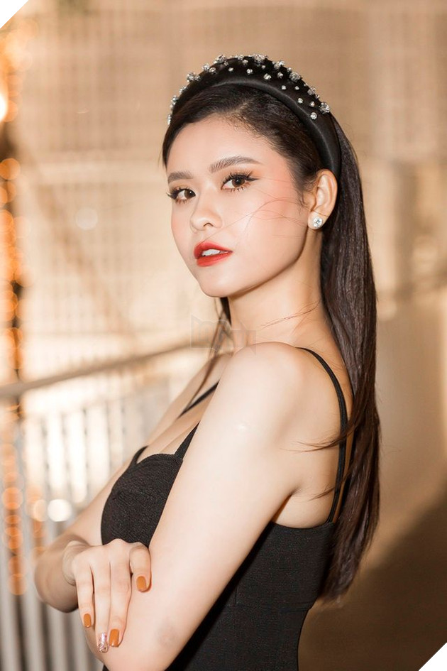 Trương Quỳnh Anh gia nhập đường đua hot trend 