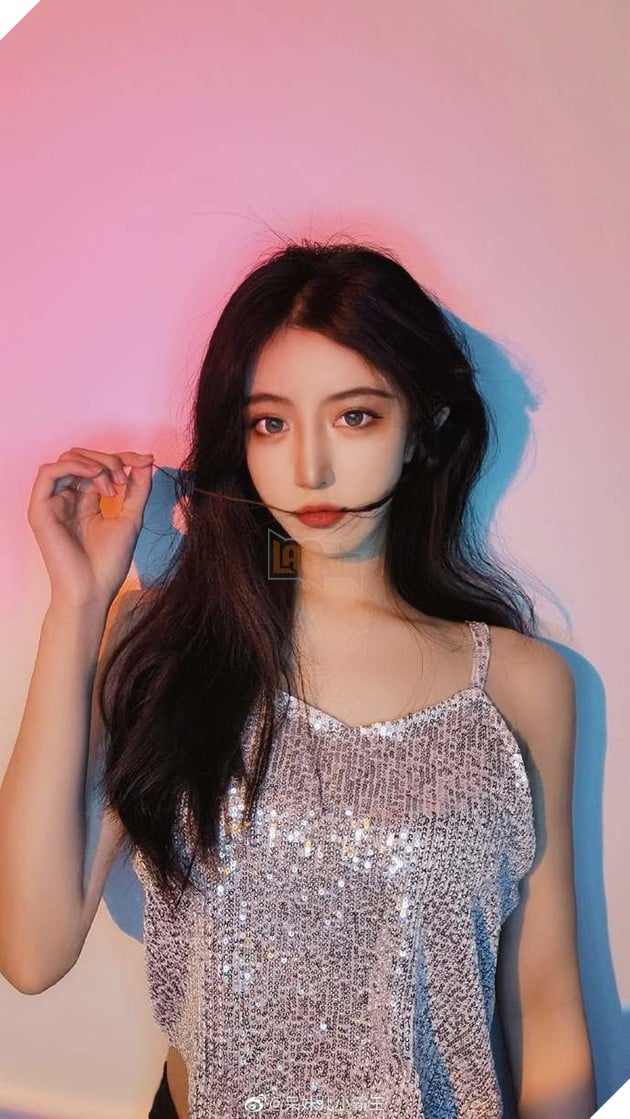 Nữ streamer PUBG với 10 triệu người theo dõi xôn xao cộng đồng mạng vì vẻ ngoài ngọt ngào