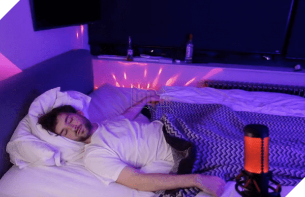 Livestream khi đang ngủ, YouTuber kiếm 70 triệu VNĐ trong vòng 1 tuần 2