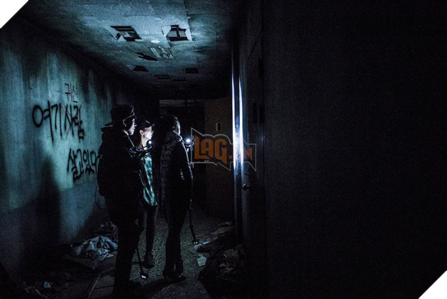 Vén màn bí mật đằng sau những thủ thuật gây ám ảnh trong các bộ phim kinh dị Phần 1  5