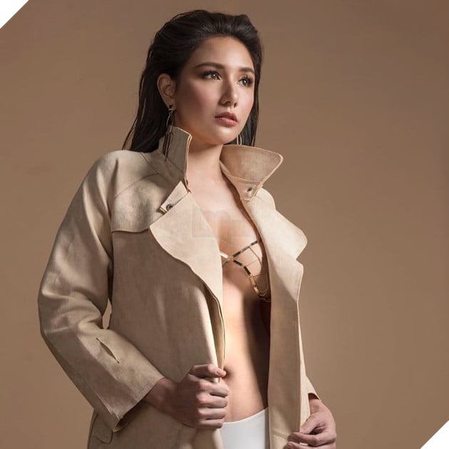 Gặp gỡ Faye Lorenzo, một nữ game thủ xinh đẹp và sexy đến từ Philippines 4