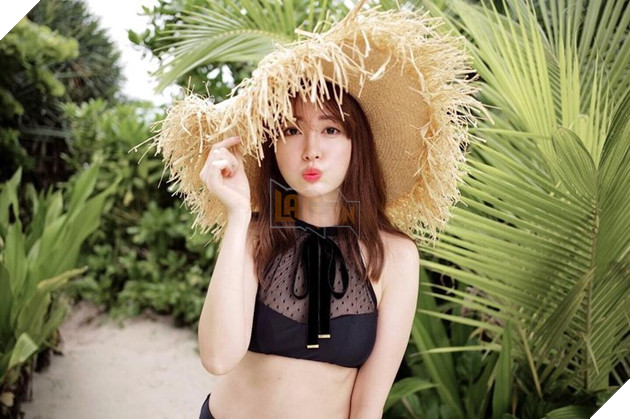 YouTuber xinh đẹp đã nhận được hơn 18 nghìn lượt view chỉ với một video hướng dẫn phối đồ